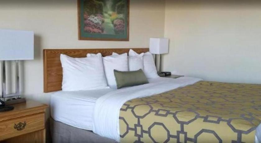 Days Inn By Wyndham Hemet Exterior photo